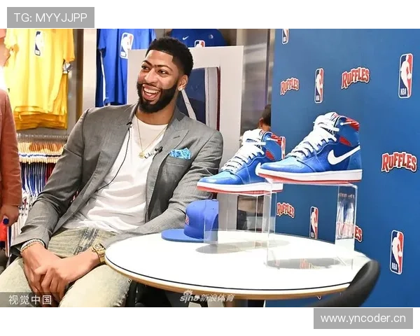 安东尼·戴维斯出场那会儿，旁边助理拎包像跟着明星走红毯似的？