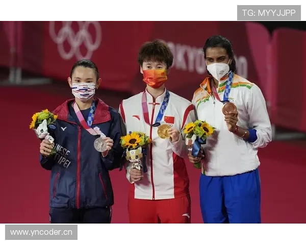 戴资颖打完比赛直接去逛爱马仕，球包还没放稳就试了三只包